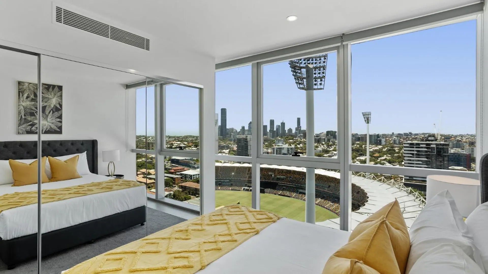 Executive 2-Bed With Stadium View, Great Amenities Brisbane